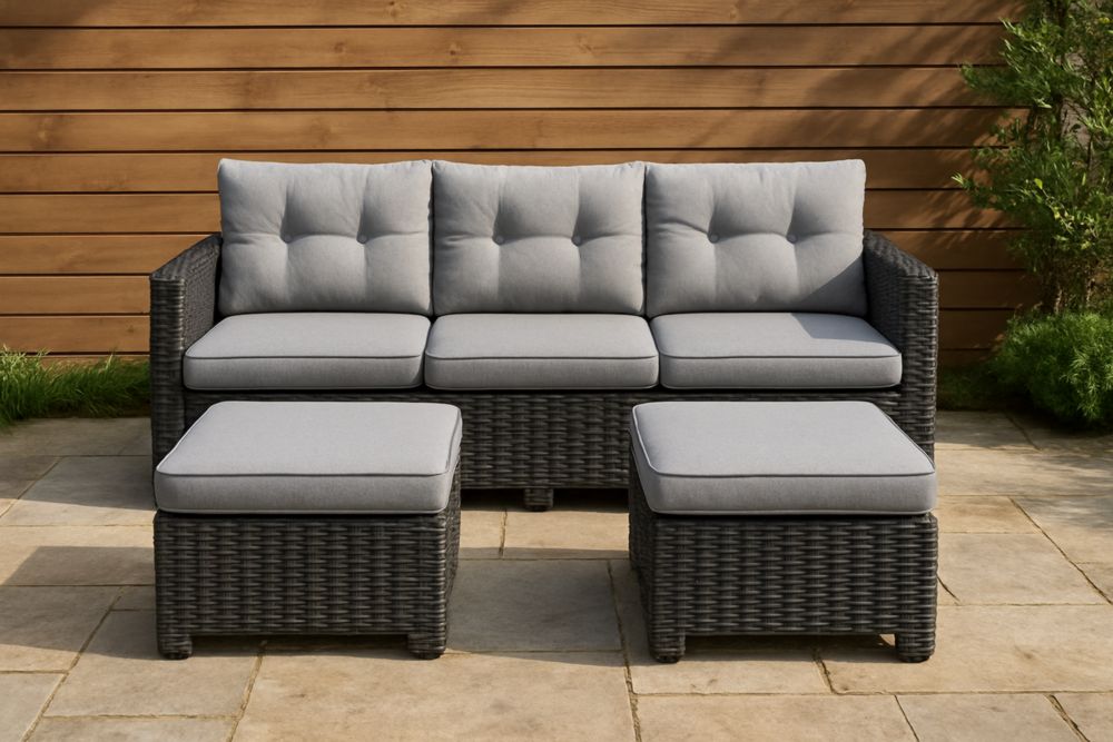Set de Muebles de Exterior de Ratán Sintético con Cojines Grises 1 Sofá de tres plazas y 2 Otomanas