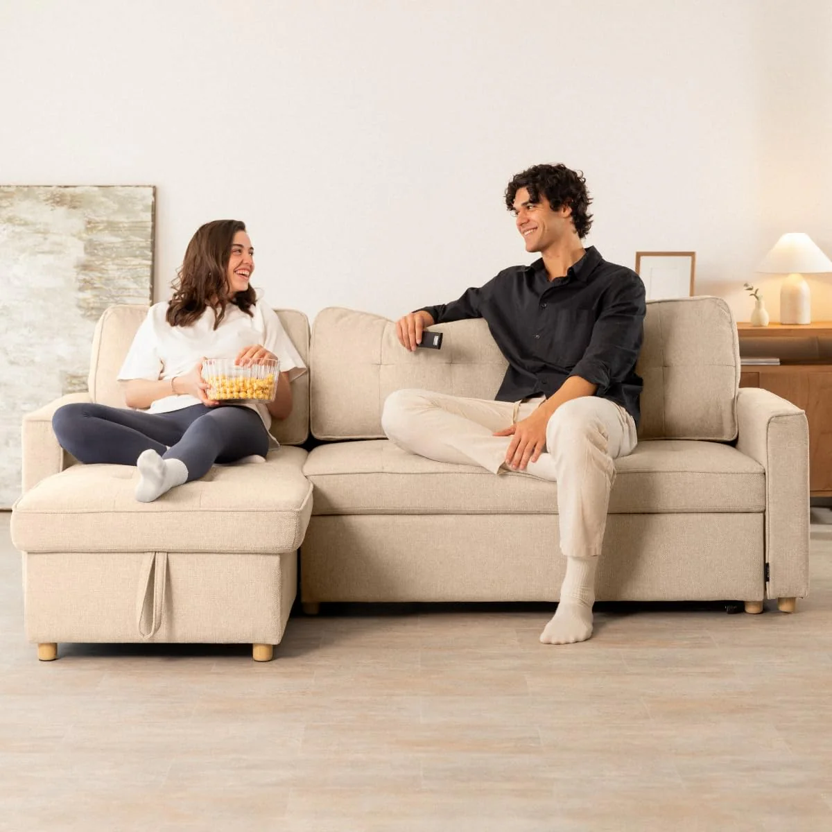 Sofá cama chaise longue reversible con arcón beige